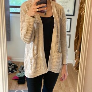 📚 Dark academia snuggly cream cardigan sweater 📚
